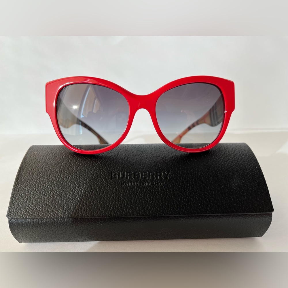 Burberry 4294 Sunglasses Red 38148G New
